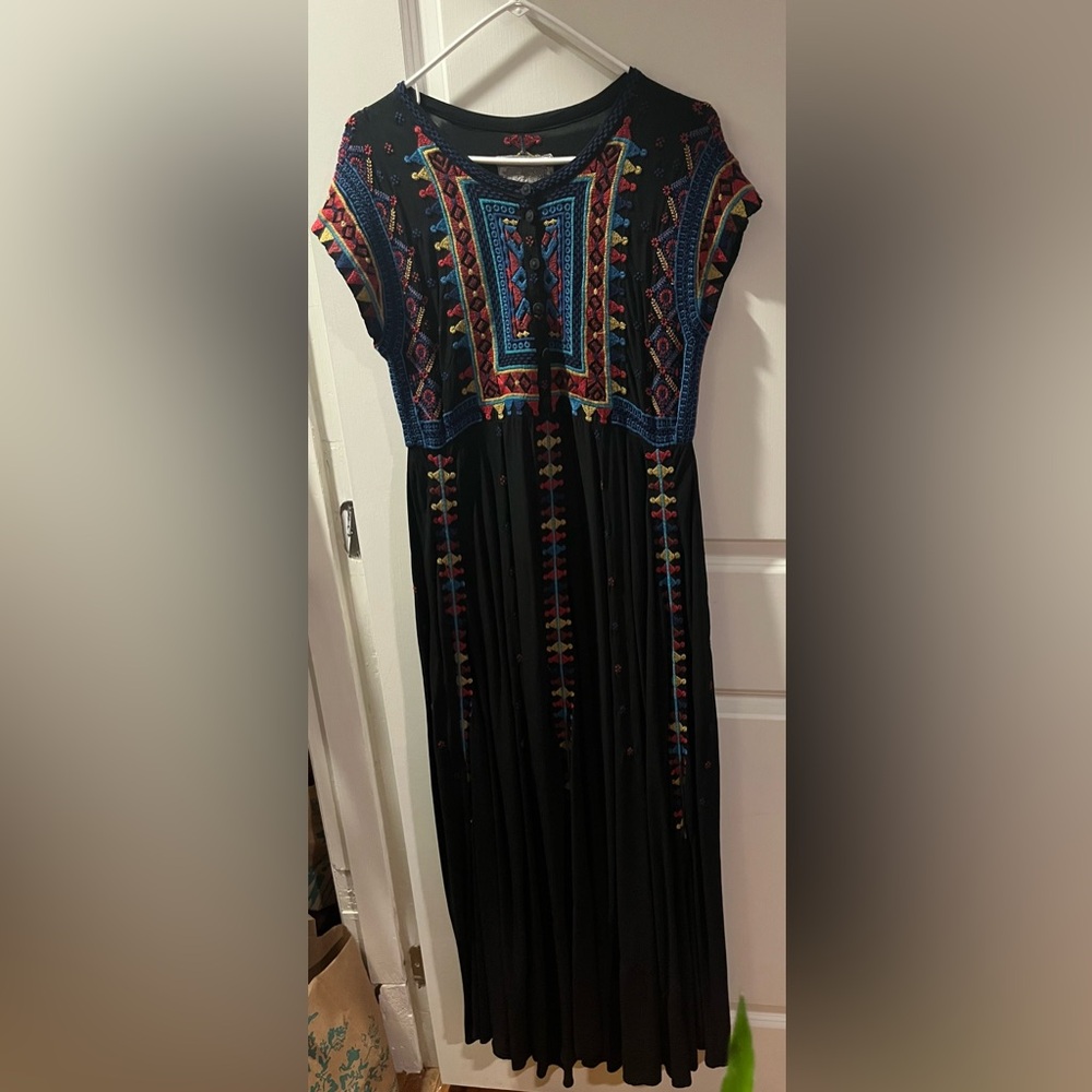 JOHNNY WAS embroidered maxi dress in LARGE
